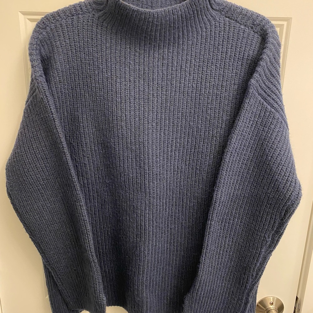 LOFT Women's Blue Turtleneck Sweater